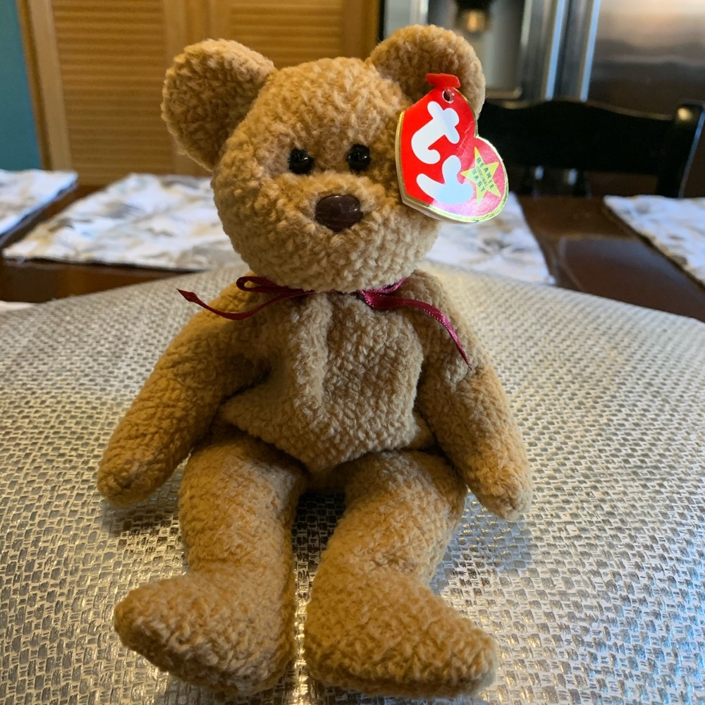 Beanie Baby “Curly” #4052 the cub bear.